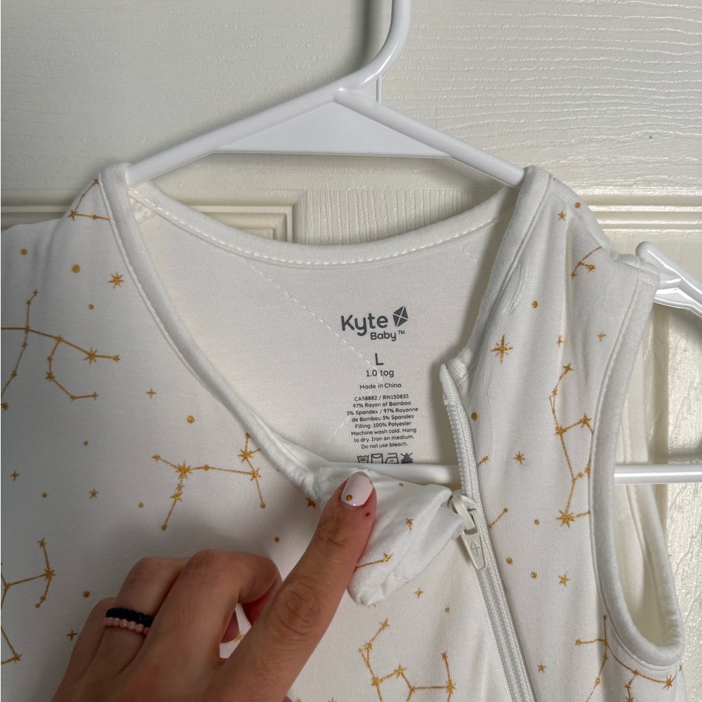 Kyte BABY White Constellation Sleep Bag, 1.0 Tog SIZE L - Picture 2 of 3